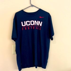 UConn men’s foot tee shirt